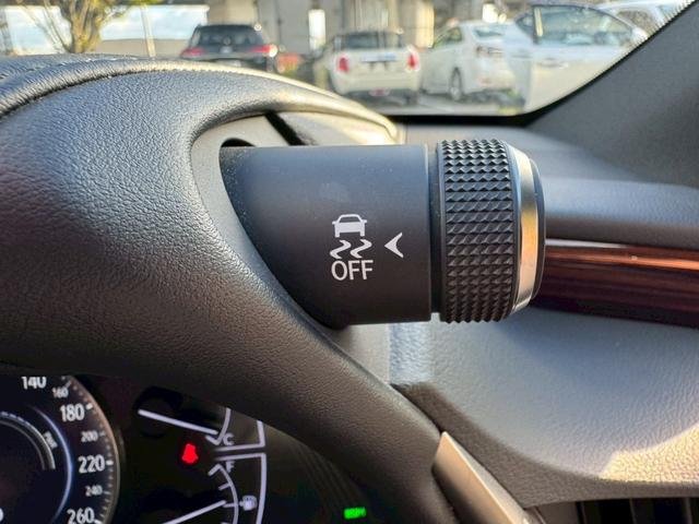 ES 300h VerL マークレビンソン/サンルーフ/衝突軽減/全周囲カメラ/レーダークルーズコントロール/コーナーセンサー/HUD/BSM/ハンドルヒーター/シートヒーター・エアコン/パワーシート/シートメモリ/ETC(43枚目)