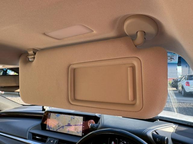 ES 300h VerL マークレビンソン/サンルーフ/衝突軽減/全周囲カメラ/レーダークルーズコントロール/コーナーセンサー/HUD/BSM/ハンドルヒーター/シートヒーター・エアコン/パワーシート/シートメモリ/ETC(58枚目)