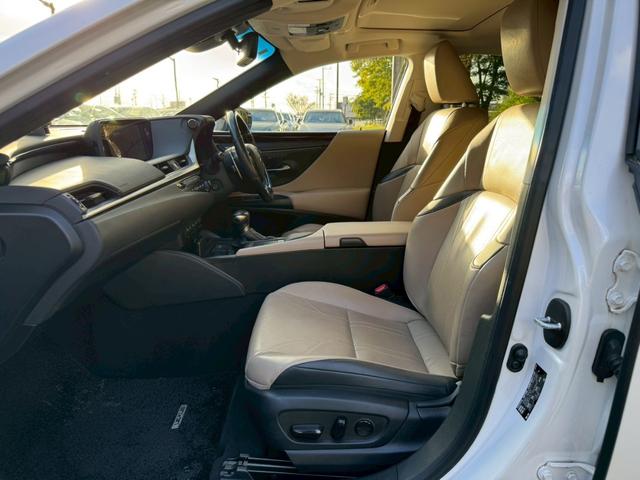 ES 300h VerL マークレビンソン/サンルーフ/衝突軽減/全周囲カメラ/レーダークルーズコントロール/コーナーセンサー/HUD/BSM/ハンドルヒーター/シートヒーター・エアコン/パワーシート/シートメモリ/ETC(77枚目)