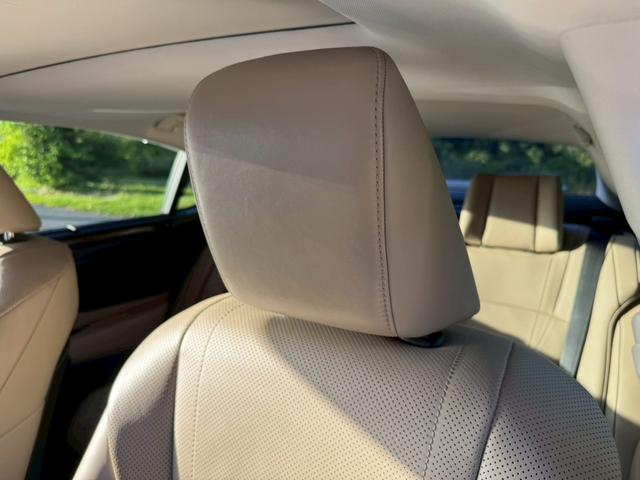 ES 300h VerL マークレビンソン/サンルーフ/衝突軽減/全周囲カメラ/レーダークルーズコントロール/コーナーセンサー/HUD/BSM/ハンドルヒーター/シートヒーター・エアコン/パワーシート/シートメモリ/ETC(79枚目)