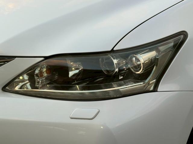 CT 200h VerL /サンルーフ/フロントエアロ/クルーズコントロール/コーナーセンサ/シートヒータ/電動格納ミラー/ハンドルヒータ/レザーシート/プッシュスタート/シートメモリ/ETC/バックカメラ/Bluetooth(5枚目)