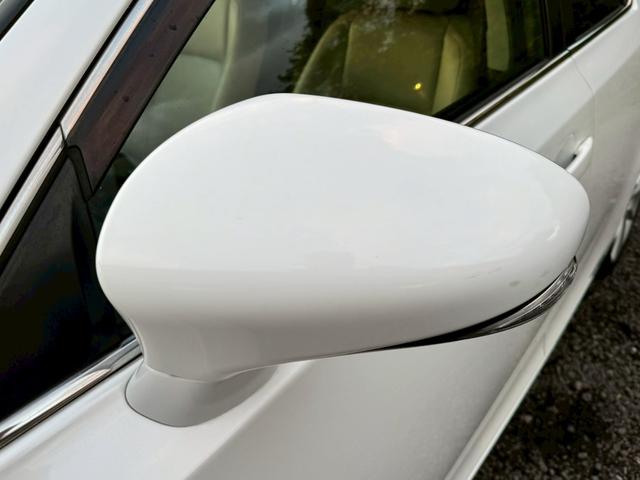 CT 200h VerL /サンルーフ/フロントエアロ/クルーズコントロール/コーナーセンサ/シートヒータ/電動格納ミラー/ハンドルヒータ/レザーシート/プッシュスタート/シートメモリ/ETC/バックカメラ/Bluetooth(9枚目)