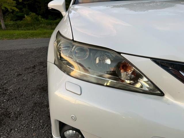 CT 200h VerL /サンルーフ/フロントエアロ/クルーズコントロール/コーナーセンサ/シートヒータ/電動格納ミラー/ハンドルヒータ/レザーシート/プッシュスタート/シートメモリ/ETC/バックカメラ/Bluetooth(11枚目)