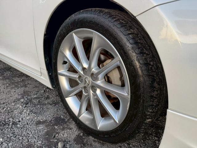 CT 200h VerL /サンルーフ/フロントエアロ/クルーズコントロール/コーナーセンサ/シートヒータ/電動格納ミラー/ハンドルヒータ/レザーシート/プッシュスタート/シートメモリ/ETC/バックカメラ/Bluetooth(15枚目)