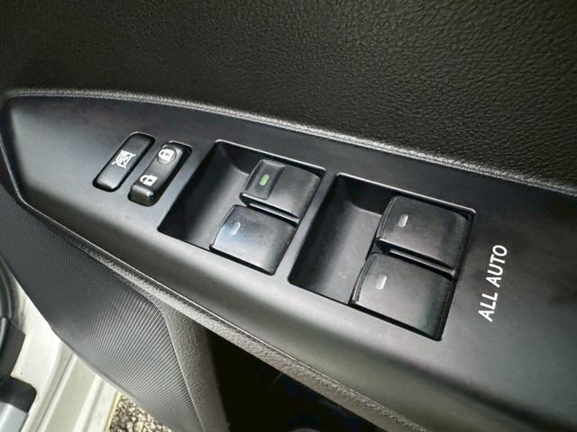 CT 200h VerL /サンルーフ/フロントエアロ/クルーズコントロール/コーナーセンサ/シートヒータ/電動格納ミラー/ハンドルヒータ/レザーシート/プッシュスタート/シートメモリ/ETC/バックカメラ/Bluetooth(32枚目)