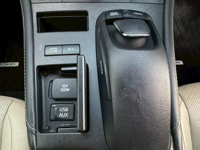 CT 200h VerL /サンルーフ/フロントエアロ/クルーズコントロール/コーナーセンサ/シートヒータ/電動格納ミラー/ハンドルヒータ/レザーシート/プッシュスタート/シートメモリ/ETC/バックカメラ/Bluetooth(47枚目)