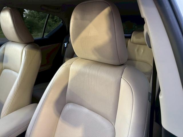 CT 200h VerL /サンルーフ/フロントエアロ/クルーズコントロール/コーナーセンサ/シートヒータ/電動格納ミラー/ハンドルヒータ/レザーシート/プッシュスタート/シートメモリ/ETC/バックカメラ/Bluetooth(70枚目)