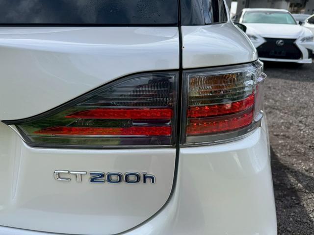 CT 200h VerL モデリスタエアロ/レーダークルーズコントロール/コーナーセンサー/シートヒーター/パワーシート/シートメモリ/ETC/Bluetooth/バックカメラ/プッシュスタート/電動格納ミラー/フルセグTV(18枚目)
