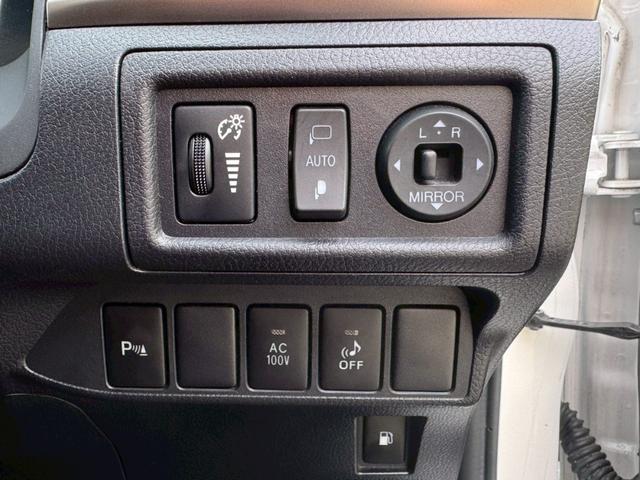 CT 200h VerL モデリスタエアロ/レーダークルーズコントロール/コーナーセンサー/シートヒーター/パワーシート/シートメモリ/ETC/Bluetooth/バックカメラ/プッシュスタート/電動格納ミラー/フルセグTV(43枚目)