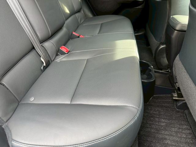 CT 200h VerL モデリスタエアロ/レーダークルーズコントロール/コーナーセンサー/シートヒーター/パワーシート/シートメモリ/ETC/Bluetooth/バックカメラ/プッシュスタート/電動格納ミラー/フルセグTV(56枚目)