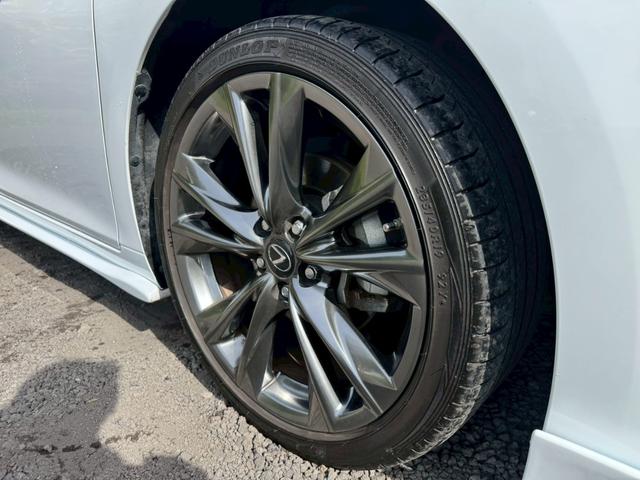 ES 300h Fスポーツ Tom’sエアロ/サンルーフ/衝突軽減/レーダークルーズ/コーナーセンサー/BSM/ハンドルヒーター/シートヒーター・エアコン/パワーシート/シートメモリ/ETC/Bluetooth/バックカメラ(15枚目)