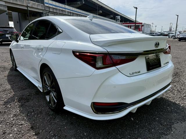 ES 300h Fスポーツ Tom’sエアロ/サンルーフ/衝突軽減/レーダークルーズ/コーナーセンサー/BSM/ハンドルヒーター/シートヒーター・エアコン/パワーシート/シートメモリ/ETC/Bluetooth/バックカメラ(27枚目)