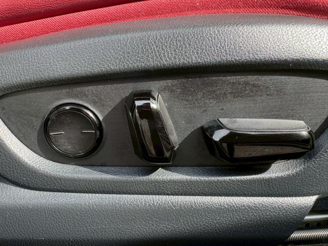 ES 300h Fスポーツ Tom’sエアロ/サンルーフ/衝突軽減/レーダークルーズ/コーナーセンサー/BSM/ハンドルヒーター/シートヒーター・エアコン/パワーシート/シートメモリ/ETC/Bluetooth/バックカメラ(35枚目)