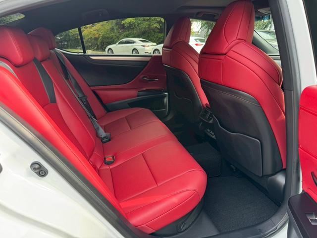 ES 300h Fスポーツ Tom’sエアロ/サンルーフ/衝突軽減/レーダークルーズ/コーナーセンサー/BSM/ハンドルヒーター/シートヒーター・エアコン/パワーシート/シートメモリ/ETC/Bluetooth/バックカメラ(62枚目)