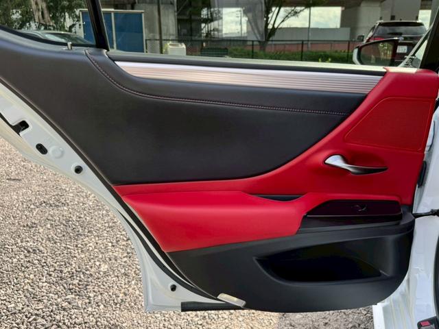 ES 300h Fスポーツ Tom’sエアロ/サンルーフ/衝突軽減/レーダークルーズ/コーナーセンサー/BSM/ハンドルヒーター/シートヒーター・エアコン/パワーシート/シートメモリ/ETC/Bluetooth/バックカメラ(69枚目)