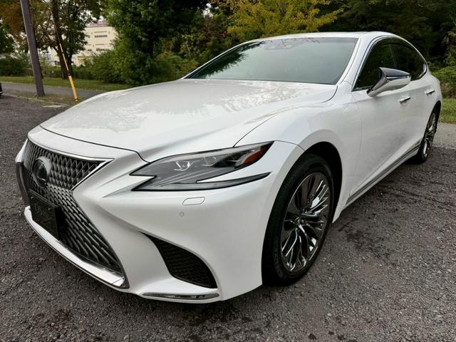LS 500h VerL サンルーフ/マークレビンソン/デジタルインナーミラー/HUD/BSM/全周囲カメラ/衝突軽減/レーダークルーズ/レーンキープ/コーナーセンサー/パワーバックドア/電動格納ミラー/パワーシート/ETC(6枚目)