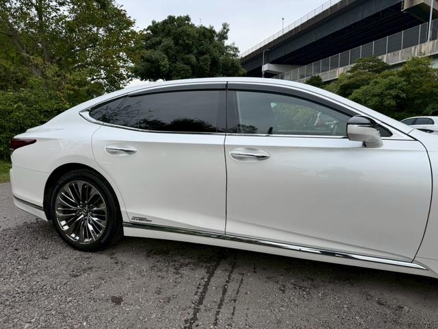 LS 500h VerL サンルーフ/マークレビンソン/デジタルインナーミラー/HUD/BSM/全周囲カメラ/衝突軽減/レーダークルーズ/レーンキープ/コーナーセンサー/パワーバックドア/電動格納ミラー/パワーシート/ETC(19枚目)