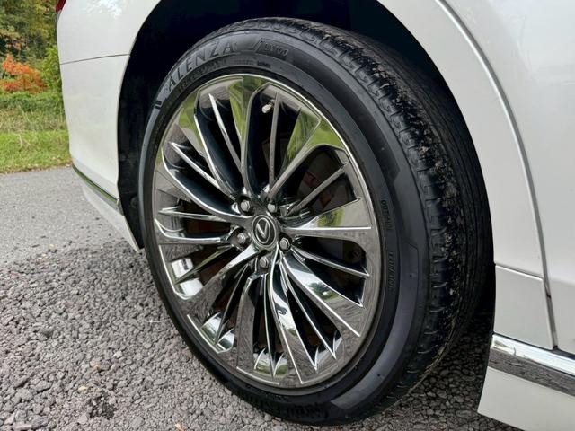 LS 500h VerL サンルーフ/マークレビンソン/デジタルインナーミラー/HUD/BSM/全周囲カメラ/衝突軽減/レーダークルーズ/レーンキープ/コーナーセンサー/パワーバックドア/電動格納ミラー/パワーシート/ETC(25枚目)