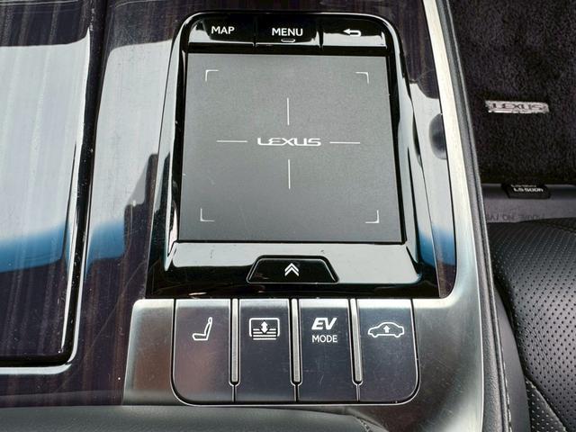 LS 500h VerL サンルーフ/マークレビンソン/デジタルインナーミラー/HUD/BSM/全周囲カメラ/衝突軽減/レーダークルーズ/レーンキープ/コーナーセンサー/パワーバックドア/電動格納ミラー/パワーシート/ETC(54枚目)