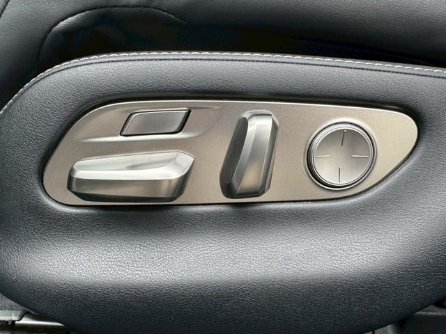LS 500h VerL サンルーフ/マークレビンソン/デジタルインナーミラー/HUD/BSM/全周囲カメラ/衝突軽減/レーダークルーズ/レーンキープ/コーナーセンサー/パワーバックドア/電動格納ミラー/パワーシート/ETC(74枚目)