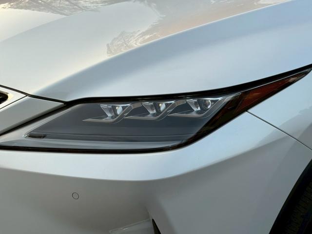 RX 450h VerL 後期/サンルーフ/HUD/BSM/全周囲カメラ/衝突軽減/レーダークルーズコントロール/レーンキープ/コーナーセンサ/電動格納ミラー/シートヒーター・エアコン/パワーバックドア/ETC/シートメモリー(5枚目)