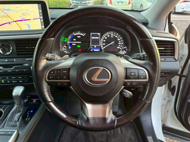 RX 450h VerL 後期/サンルーフ/HUD/BSM/全周囲カメラ/衝突軽減/レーダークルーズコントロール/レーンキープ/コーナーセンサ/電動格納ミラー/シートヒーター・エアコン/パワーバックドア/ETC/シートメモリー(42枚目)