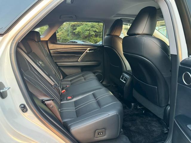 RX 450h VerL 後期/サンルーフ/HUD/BSM/全周囲カメラ/衝突軽減/レーダークルーズコントロール/レーンキープ/コーナーセンサ/電動格納ミラー/シートヒーター・エアコン/パワーバックドア/ETC/シートメモリー(61枚目)