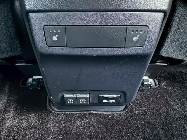 RX 450h VerL 後期/サンルーフ/HUD/BSM/全周囲カメラ/衝突軽減/レーダークルーズコントロール/レーンキープ/コーナーセンサ/電動格納ミラー/シートヒーター・エアコン/パワーバックドア/ETC/シートメモリー(66枚目)