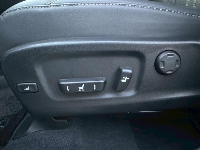 RX 450h VerL 後期/サンルーフ/HUD/BSM/全周囲カメラ/衝突軽減/レーダークルーズコントロール/レーンキープ/コーナーセンサ/電動格納ミラー/シートヒーター・エアコン/パワーバックドア/ETC/シートメモリー(73枚目)