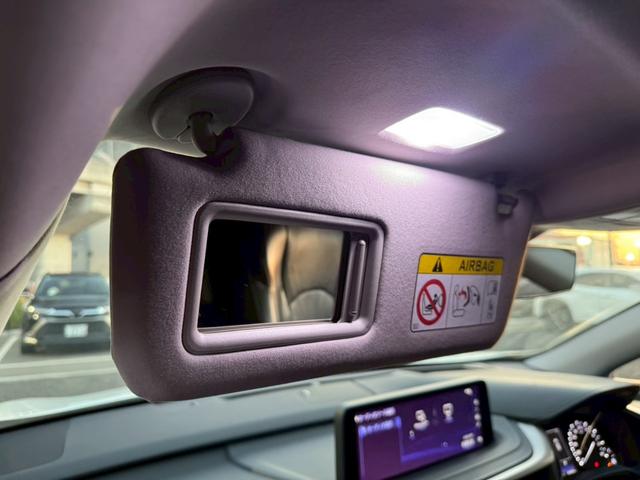 RX 450h VerL 後期/サンルーフ/HUD/BSM/全周囲カメラ/衝突軽減/レーダークルーズコントロール/レーンキープ/コーナーセンサ/電動格納ミラー/シートヒーター・エアコン/パワーバックドア/ETC/シートメモリー(79枚目)