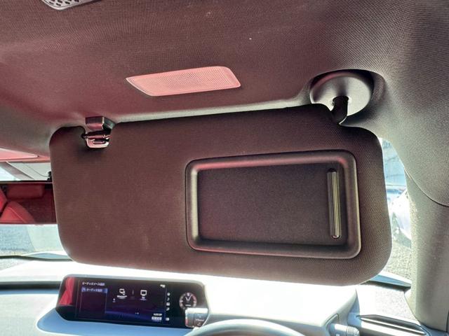 UX 250h Fスポーツ/ サンルーフ/BSM/レーダークルーズ/レーンキープ/コーナーセンサ/シートヒータ・エアコン/パワーバックドア/パワーシート/シートメモリ/電動格納ミラー/ETC2.0/バックカメラ/Bluetooth(57枚目)