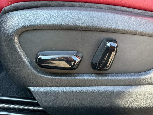 UX 250h Fスポーツ/ サンルーフ/BSM/レーダークルーズ/レーンキープ/コーナーセンサ/シートヒータ・エアコン/パワーバックドア/パワーシート/シートメモリ/電動格納ミラー/ETC2.0/バックカメラ/Bluetooth(70枚目)