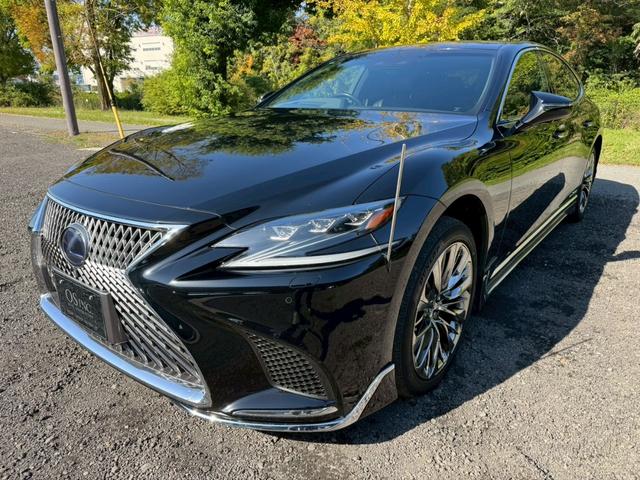 LS 500h エグゼクティブ/4WD /モデリスタエアロ/リアモニター/デジタルインナーミラー/マクレビ/HUD/BSM/全周囲カメラ/衝突軽減/レーダークルーズ/コーナーセンサー/パワーバックドア/シートヒータ・エアコン/ETC2.0(6枚目)