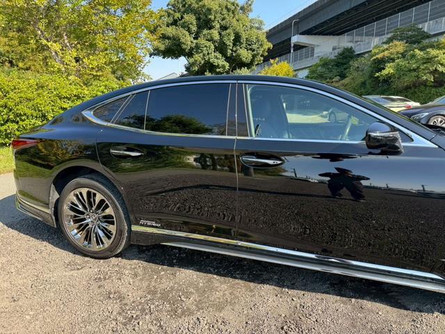 LS 500h エグゼクティブ/4WD /モデリスタエアロ/リアモニター/デジタルインナーミラー/マクレビ/HUD/BSM/全周囲カメラ/衝突軽減/レーダークルーズ/コーナーセンサー/パワーバックドア/シートヒータ・エアコン/ETC2.0(19枚目)