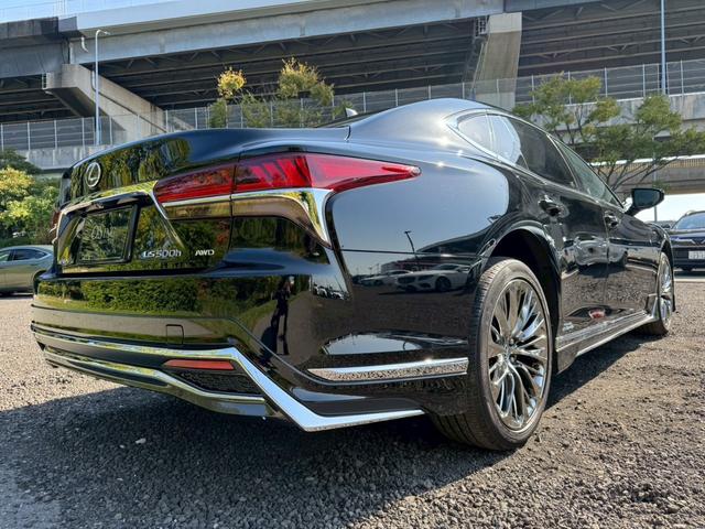 LS 500h エグゼクティブ/4WD /モデリスタエアロ/リアモニター/デジタルインナーミラー/マクレビ/HUD/BSM/全周囲カメラ/衝突軽減/レーダークルーズ/コーナーセンサー/パワーバックドア/シートヒータ・エアコン/ETC2.0(24枚目)