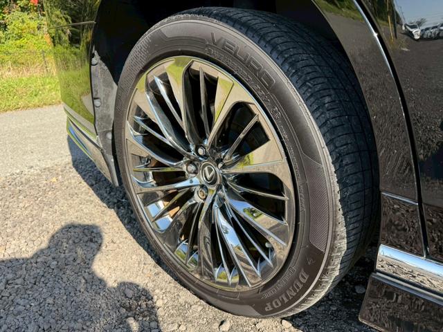 LS 500h エグゼクティブ/4WD /モデリスタエアロ/リアモニター/デジタルインナーミラー/マクレビ/HUD/BSM/全周囲カメラ/衝突軽減/レーダークルーズ/コーナーセンサー/パワーバックドア/シートヒータ・エアコン/ETC2.0(25枚目)