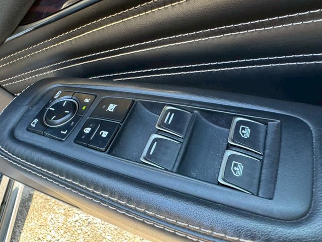 LS 500h エグゼクティブ/4WD /モデリスタエアロ/リアモニター/デジタルインナーミラー/マクレビ/HUD/BSM/全周囲カメラ/衝突軽減/レーダークルーズ/コーナーセンサー/パワーバックドア/シートヒータ・エアコン/ETC2.0(33枚目)