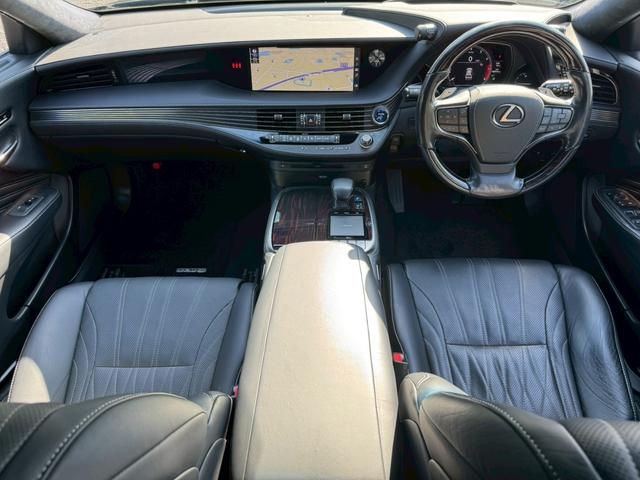LS 500h エグゼクティブ/4WD /モデリスタエアロ/リアモニター/デジタルインナーミラー/マクレビ/HUD/BSM/全周囲カメラ/衝突軽減/レーダークルーズ/コーナーセンサー/パワーバックドア/シートヒータ・エアコン/ETC2.0(68枚目)