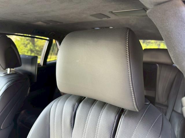 LS 500h エグゼクティブ/4WD /モデリスタエアロ/リアモニター/デジタルインナーミラー/マクレビ/HUD/BSM/全周囲カメラ/衝突軽減/レーダークルーズ/コーナーセンサー/パワーバックドア/シートヒータ・エアコン/ETC2.0(76枚目)