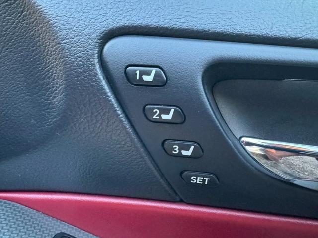 IS 300h Fスポーツ /サンルーフ/クルーズコントロール/コーナーセンサー/シートヒータ・エアコン/ステアリングヒーター/電動格納ミラー/パワーシート/シートメモリー/レッドレザー/ETC/バックカメラ/Bluetooth(33枚目)