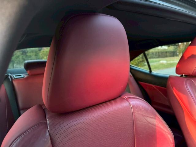 IS 300h Fスポーツ /サンルーフ/クルーズコントロール/コーナーセンサー/シートヒータ・エアコン/ステアリングヒーター/電動格納ミラー/パワーシート/シートメモリー/レッドレザー/ETC/バックカメラ/Bluetooth(37枚目)