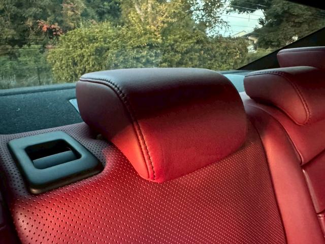 IS 300h Fスポーツ /サンルーフ/クルーズコントロール/コーナーセンサー/シートヒータ・エアコン/ステアリングヒーター/電動格納ミラー/パワーシート/シートメモリー/レッドレザー/ETC/バックカメラ/Bluetooth(58枚目)