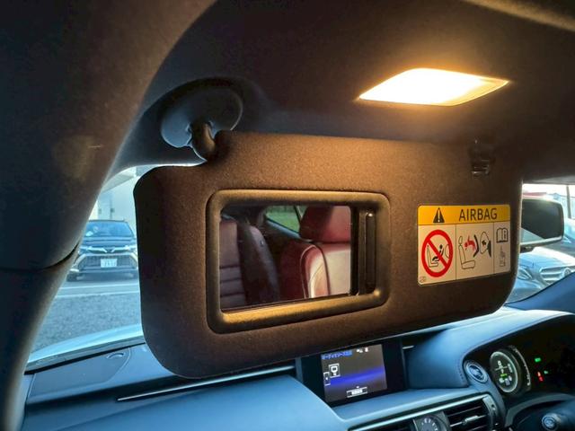 IS 300h Fスポーツ /サンルーフ/クルーズコントロール/コーナーセンサー/シートヒータ・エアコン/ステアリングヒーター/電動格納ミラー/パワーシート/シートメモリー/レッドレザー/ETC/バックカメラ/Bluetooth(76枚目)