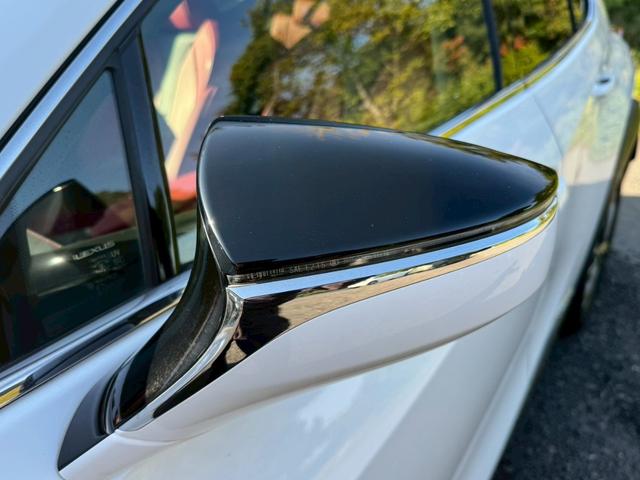 UX 250h Fスポーツ /ワンオーナー/BSM/衝突軽減/レーダークルーズ/レーンキープ/コーナーセンサー/パワーバックドア/パワーシート/シートメモリー/シートヒータ・エアコン/ステアリングヒーター/置くだけ充電/ETC(9枚目)