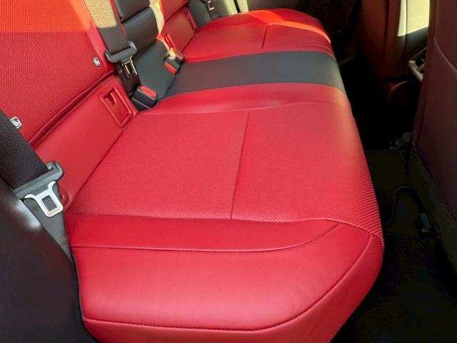 UX 250h Fスポーツ /ワンオーナー/BSM/衝突軽減/レーダークルーズ/レーンキープ/コーナーセンサー/パワーバックドア/パワーシート/シートメモリー/シートヒータ・エアコン/ステアリングヒーター/置くだけ充電/ETC(59枚目)