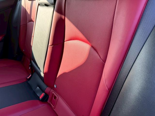 UX 250h Fスポーツ /ワンオーナー/BSM/衝突軽減/レーダークルーズ/レーンキープ/コーナーセンサー/パワーバックドア/パワーシート/シートメモリー/シートヒータ・エアコン/ステアリングヒーター/置くだけ充電/ETC(68枚目)