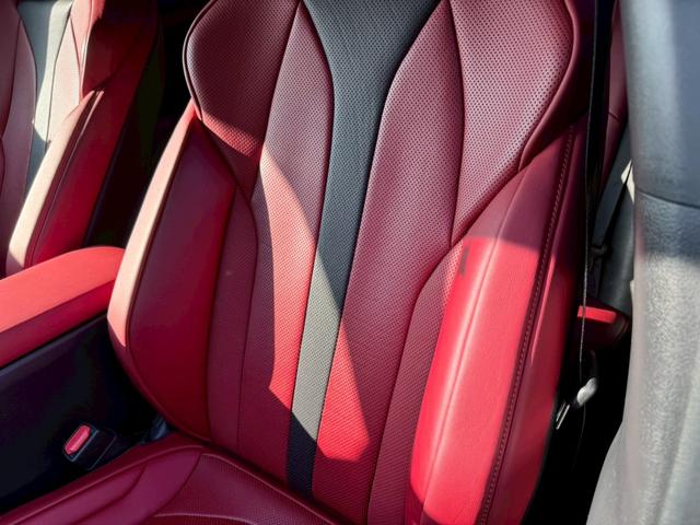 UX 250h Fスポーツ /ワンオーナー/BSM/衝突軽減/レーダークルーズ/レーンキープ/コーナーセンサー/パワーバックドア/パワーシート/シートメモリー/シートヒータ・エアコン/ステアリングヒーター/置くだけ充電/ETC(74枚目)