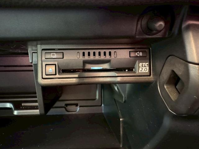 UX 250h Fスポーツ /ワンオーナー/BSM/衝突軽減/レーダークルーズ/レーンキープ/コーナーセンサー/パワーバックドア/パワーシート/シートメモリー/シートヒータ・エアコン/ステアリングヒーター/置くだけ充電/ETC(78枚目)