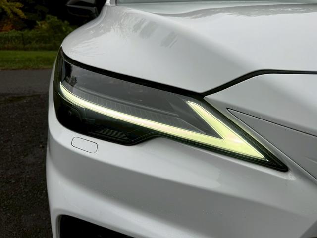 RX 500h Fスポーツパフォーマンス /ワンオーナー/パノラマルーフ/デジタルインナーミラー/全周囲カメラ/アドバンストドライブ/BSM/衝突軽減/レーダークルーズ/コーナーセンサー/パワーバックドア/シートヒータ・エアコン/ETC(10枚目)