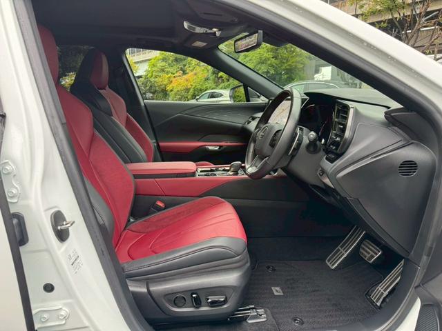 RX 500h Fスポーツパフォーマンス /ワンオーナー/パノラマルーフ/デジタルインナーミラー/全周囲カメラ/アドバンストドライブ/BSM/衝突軽減/レーダークルーズ/コーナーセンサー/パワーバックドア/シートヒータ・エアコン/ETC(38枚目)